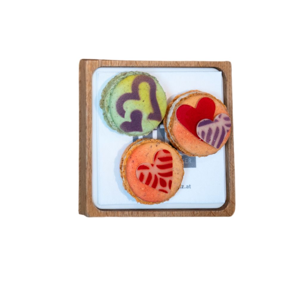 Herzmacarons verschiedene Sorten je Stk.