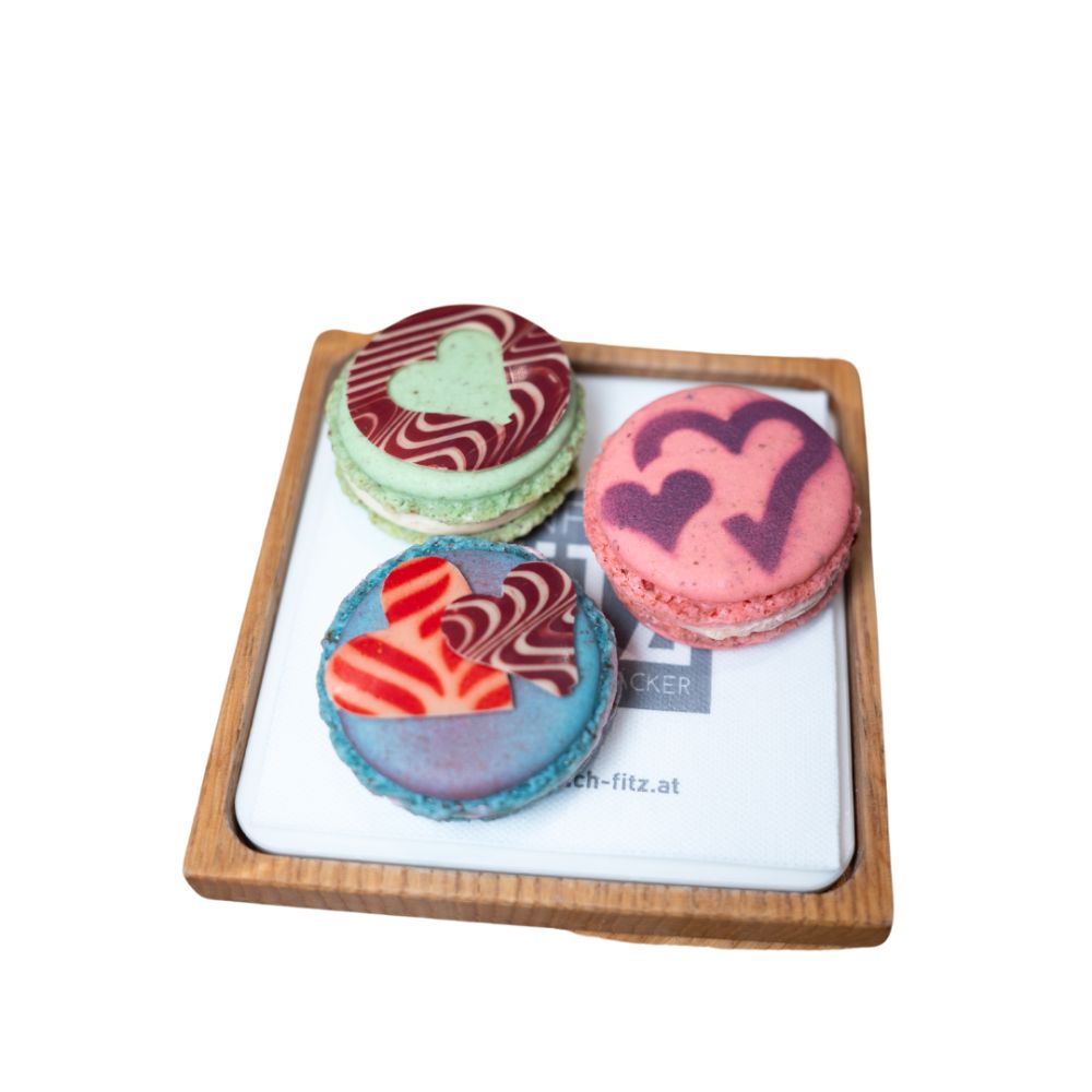 Herzmacarons verschiedene Sorten je Stk.