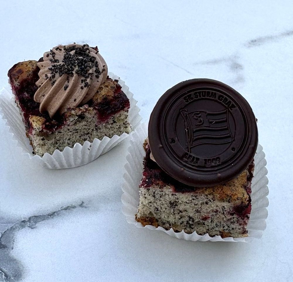 Sauerkirsch- Mohnkuchen