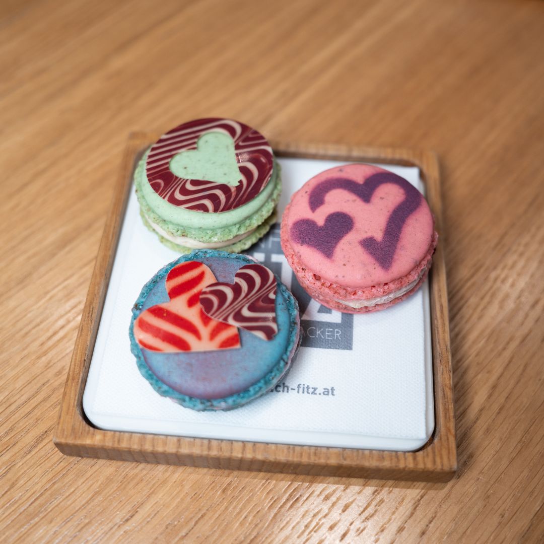 Macarons liebevoll verziert